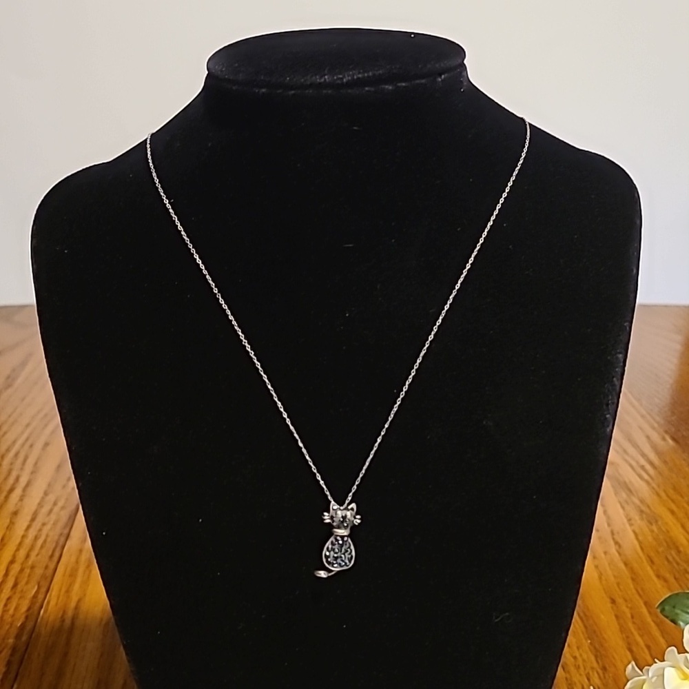 NWT Swarovski Cat Pendant and Chain - Picture 2 of 8